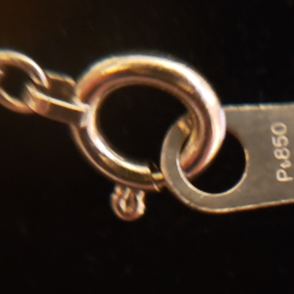 $7,000 Platinum Emerald Diamond Pendant Necklace - Picture 12 of 15